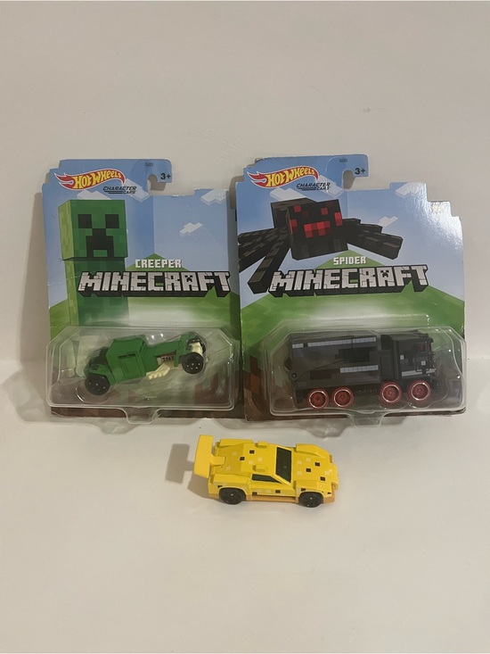 Hot Wheels Other - HotWheels Minecraft Bundle-Spider/Creeper and Ocelot